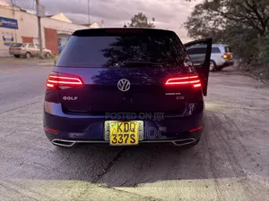 Volkswagen Golf 2017 Blue