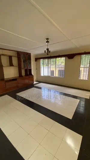 3bdrm Townhouse / Terrace in Uthiru for rent
