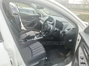 Mazda 2 2020 White
