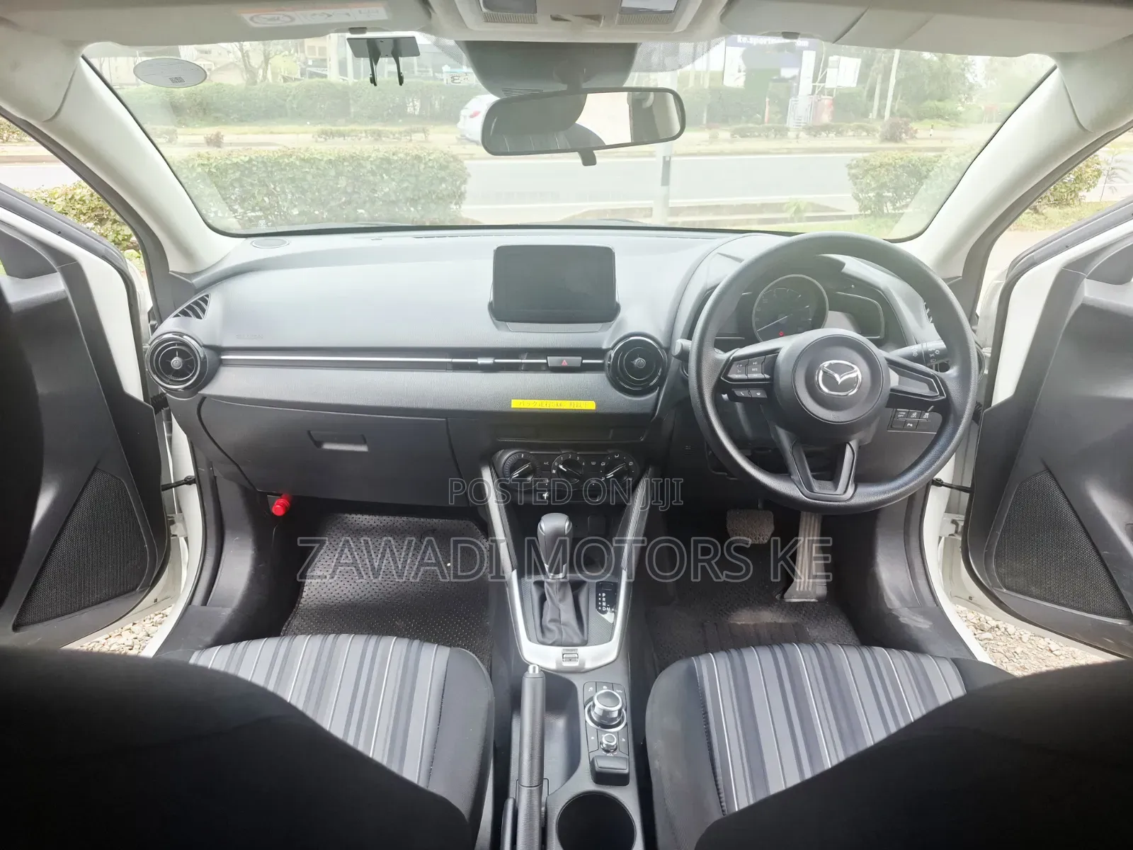 Mazda 2 2020 White