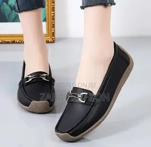 Ladies Closed Loafers Shoes