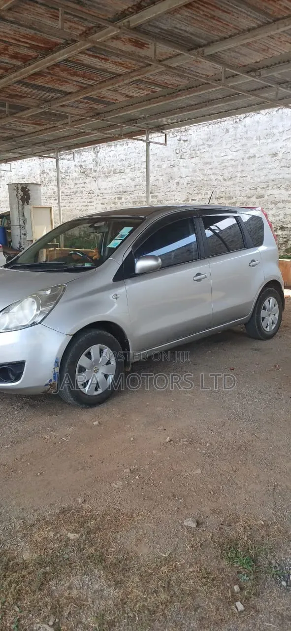 Nissan Note 2009 Silver