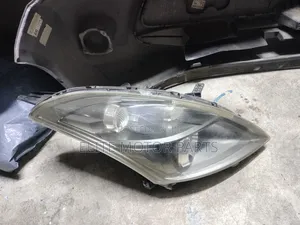 Suzuki Swift 2015/16 Black Xenon Headlight