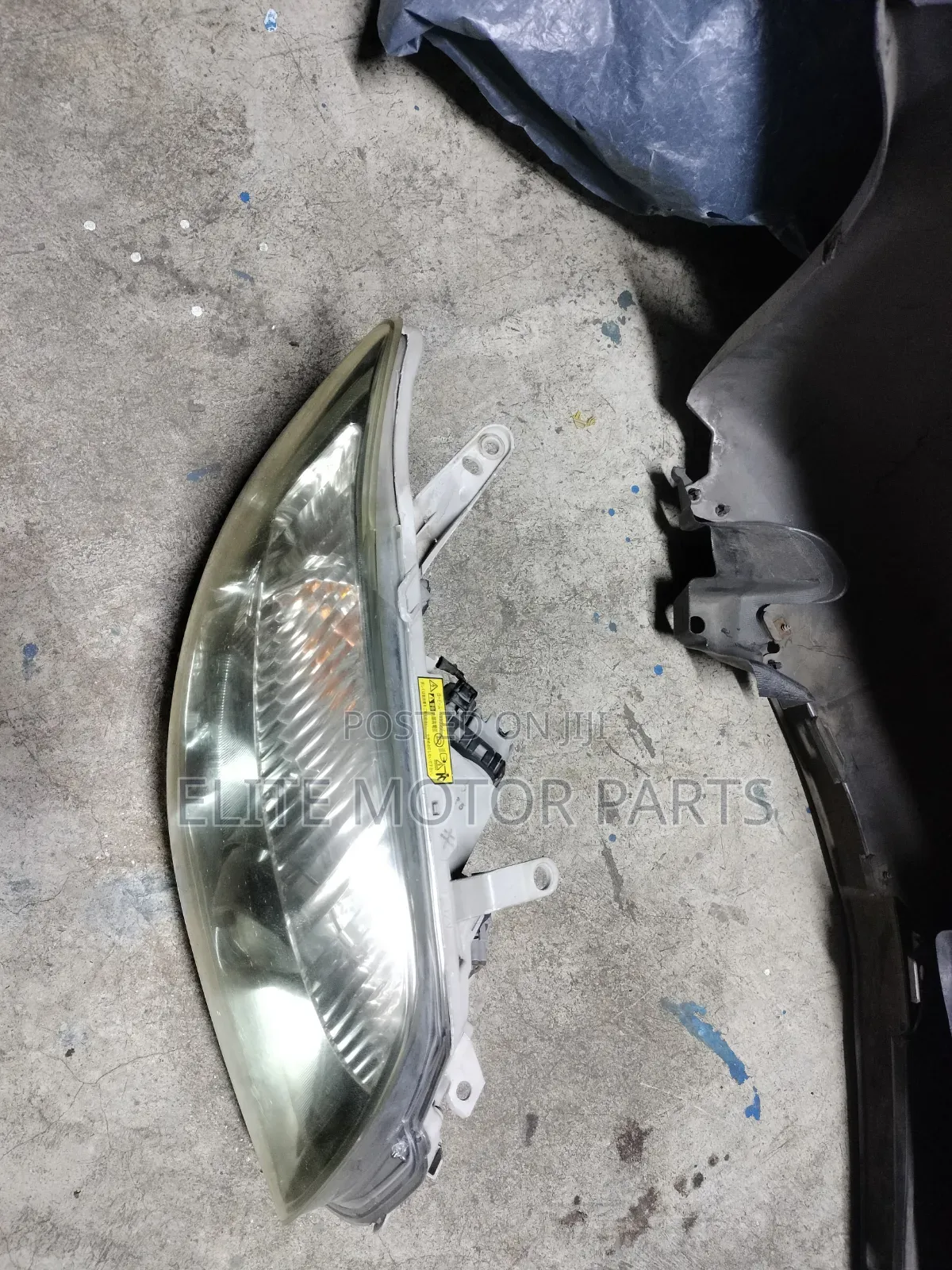 Toyota Fielder 2007/008 Xenon Headlight