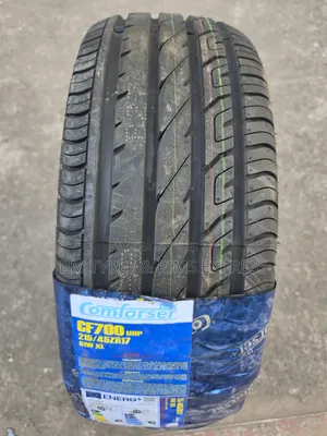 215 /45 R 17 Comforser Tires (Cf 700)