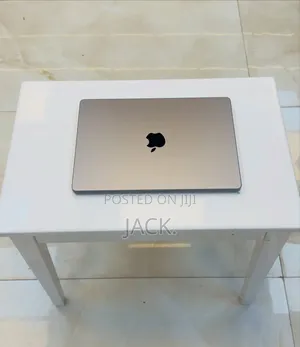 Laptop Apple MacBook Pro 2021 M1 32GB Apple M1 Pro SSD 512GB