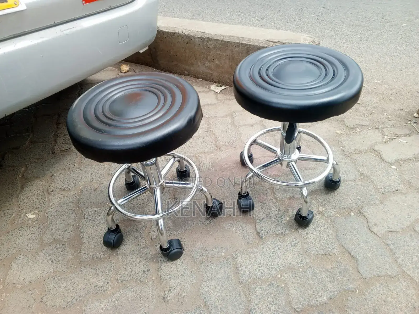 Salon Stools Adjustable