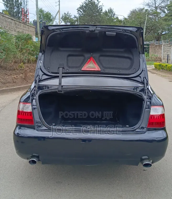 Toyota Crown 2006 Black