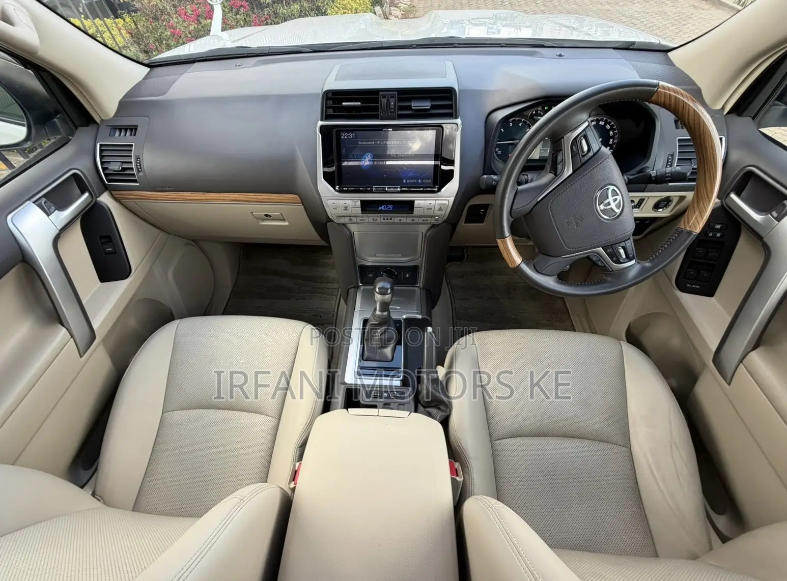Toyota Land Cruiser Prado 2.7 2019 Pearl
