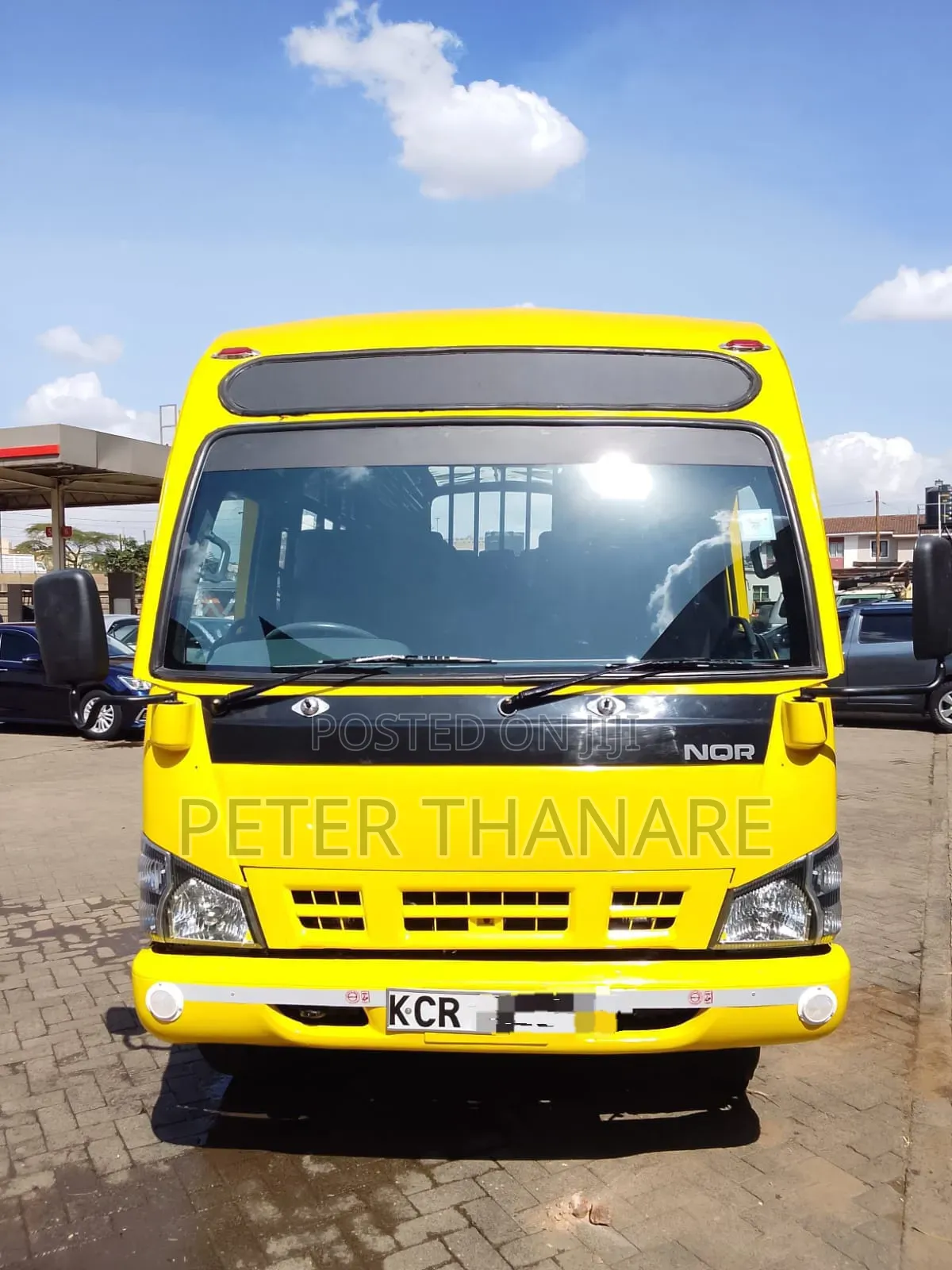 Isuzu NQR 2018 Yellow