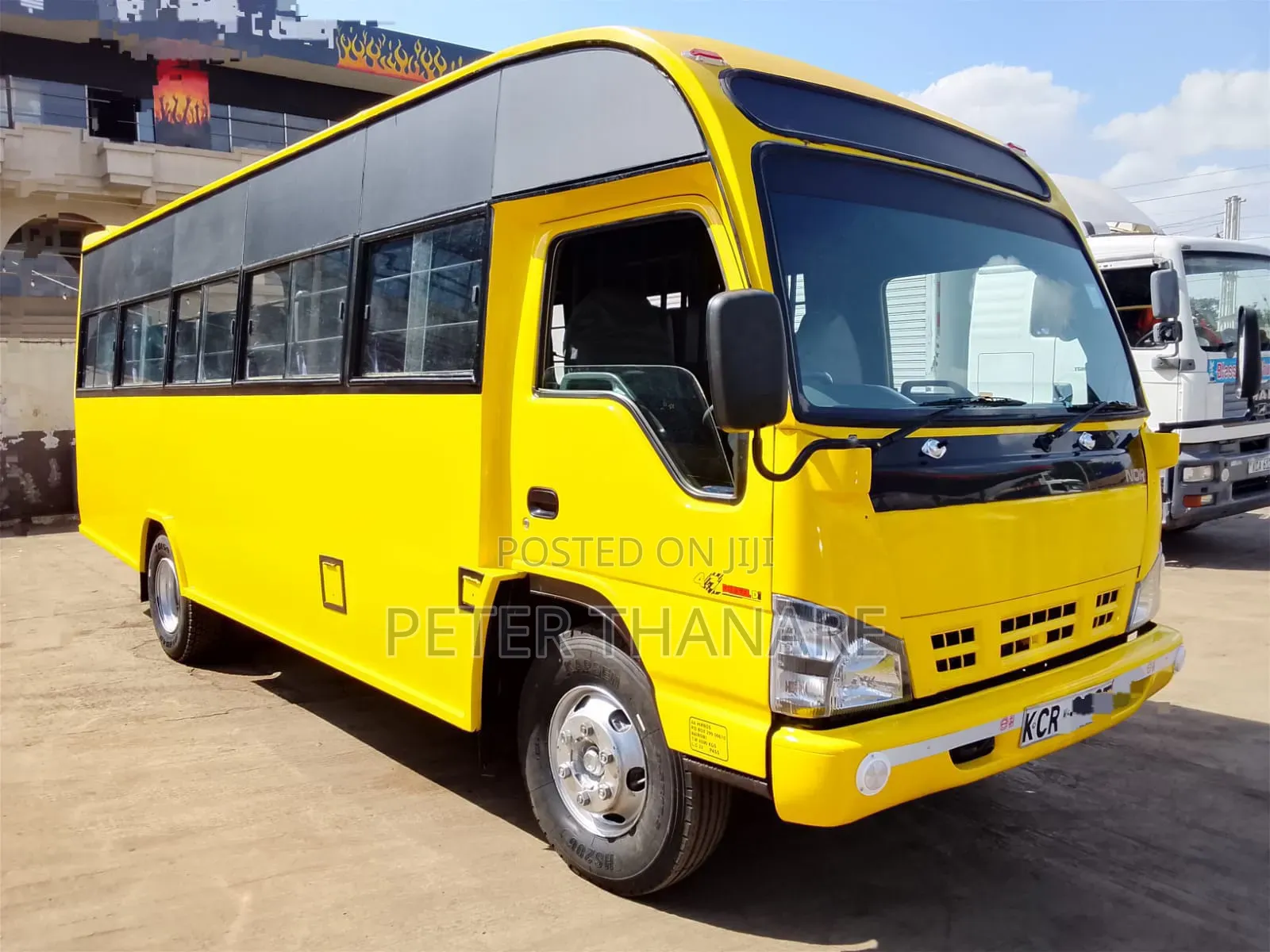 Isuzu NQR 2018 Yellow