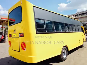 Isuzu NQR 2018 Yellow
