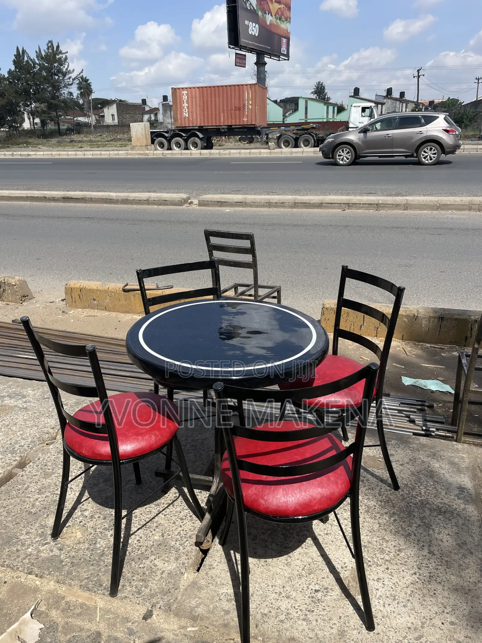 Black Round Table Set