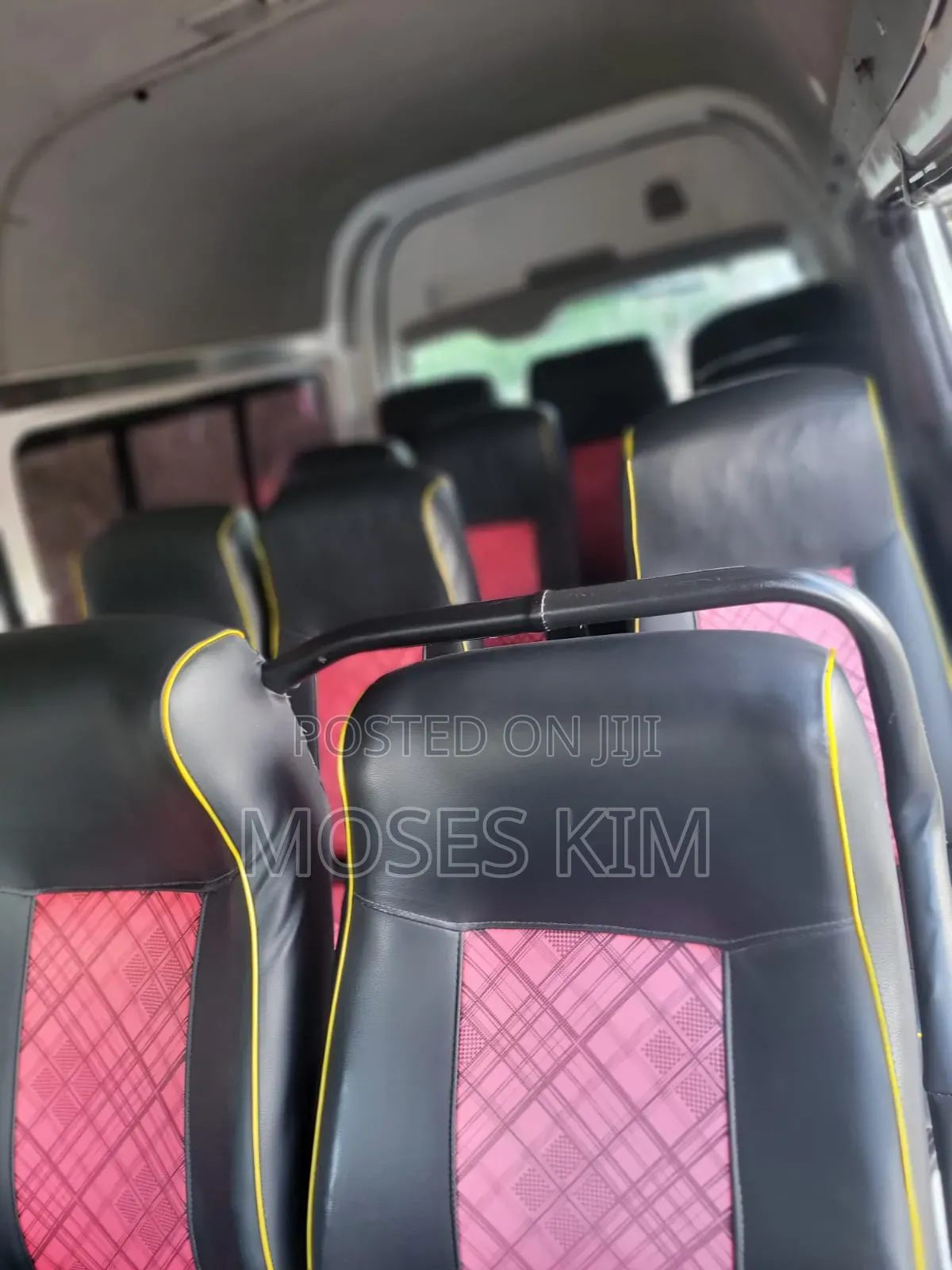 Toyota HiAce 2011 White