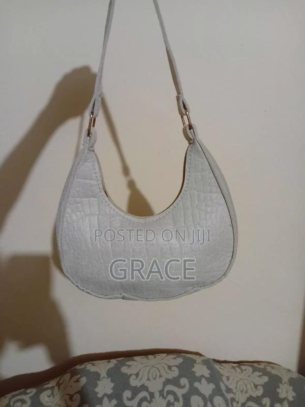Shoulder Bags - thumbnail 3