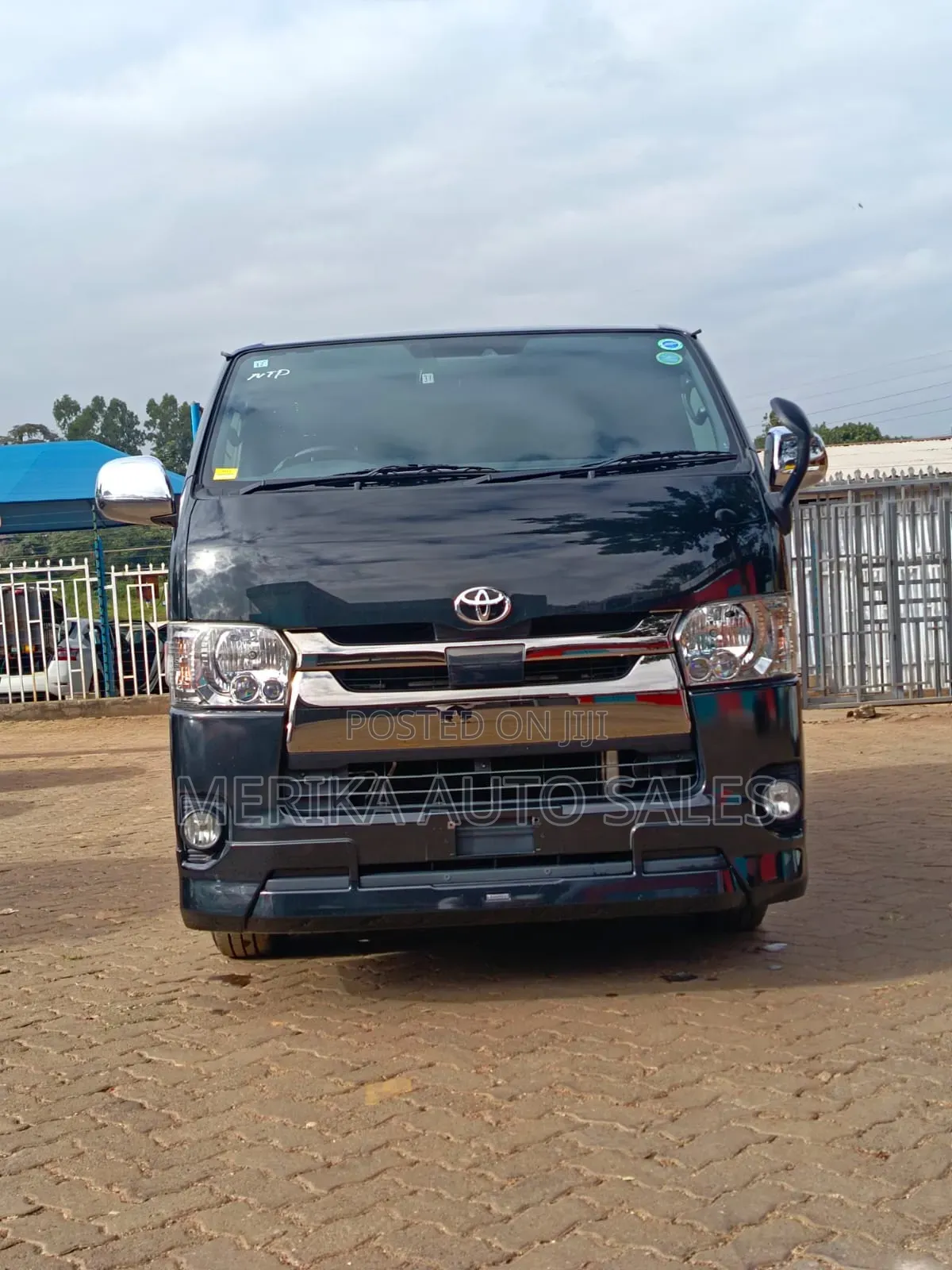 Toyota HiAce 2019 Black