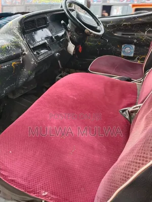 Toyota HiAce 2007 White