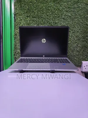 Laptop HP 240 G9 8GB Intel Core i7 SSD 256GB