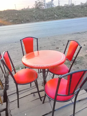 Simple Restaurant Chairs