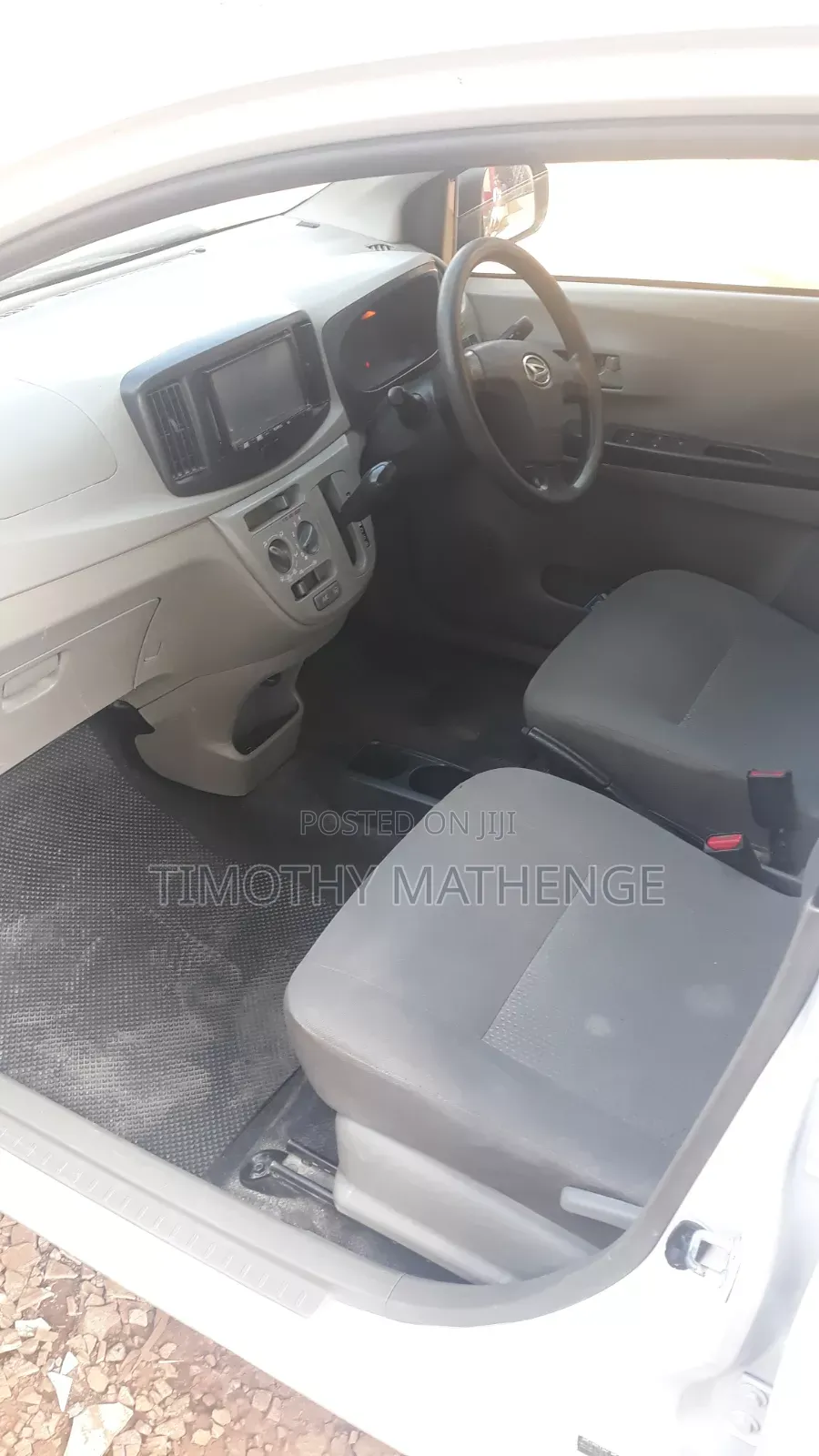 Daihatsu Mira 2014 White
