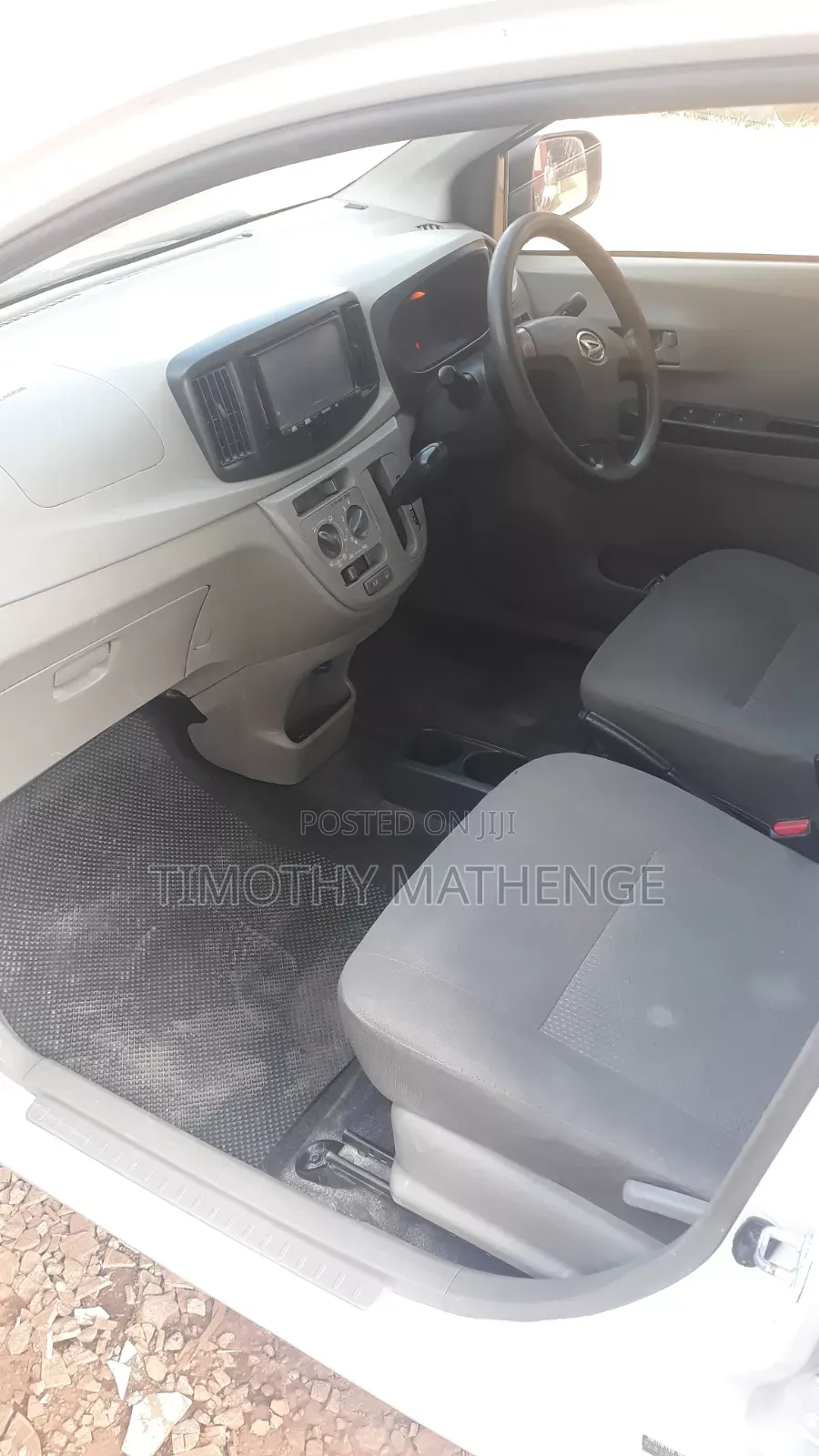 Daihatsu Mira 2014 White