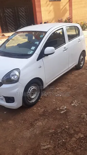 Daihatsu Mira 2014 White