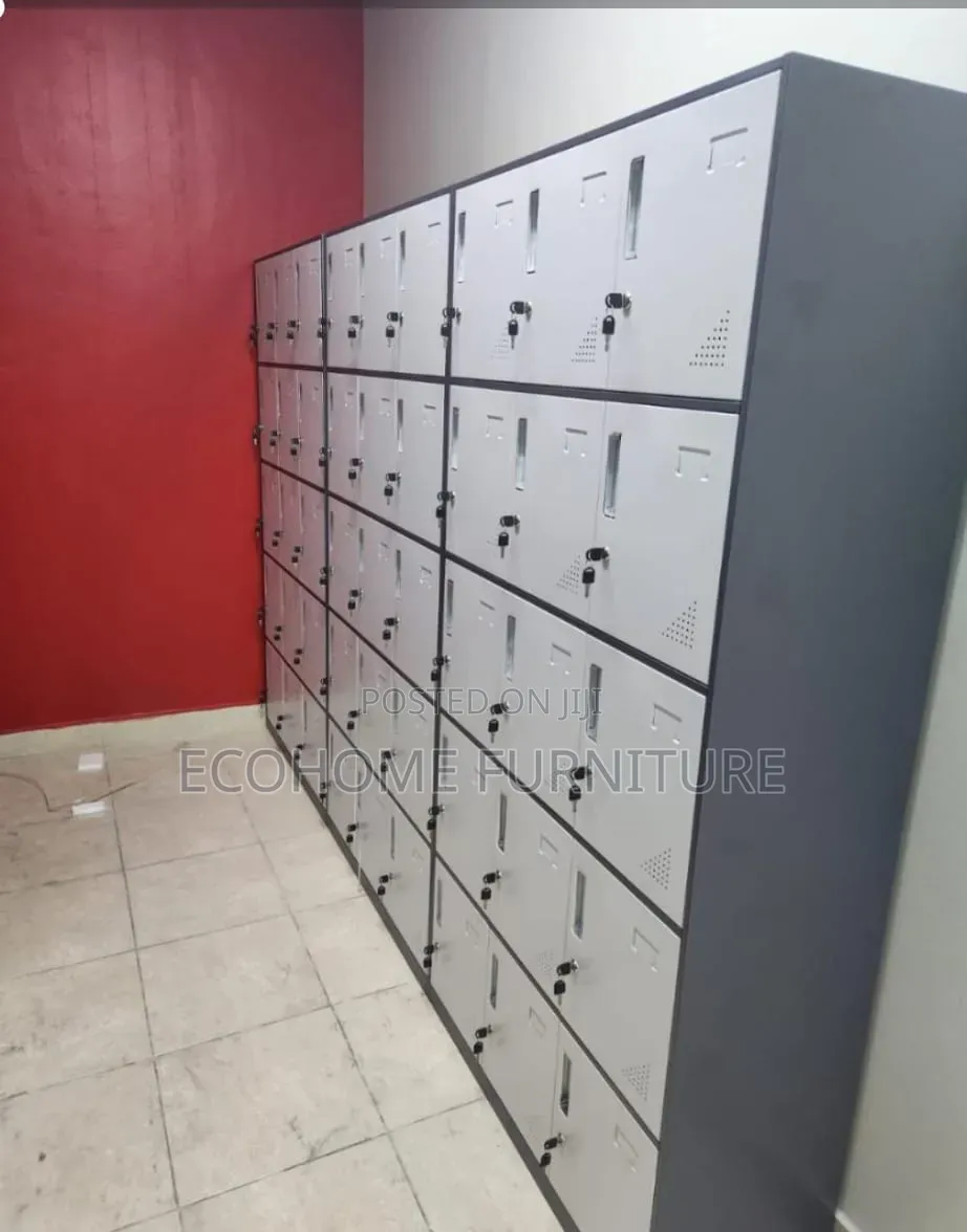15 Door Storage Cabinet With Key in Every Drawer