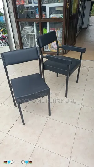 Visitors Chair Leather and Metallic Frame