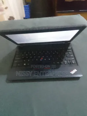 Laptop Lenovo ThinkPad 11e 4GB Intel Core i5 SSHD+SSD 256GB