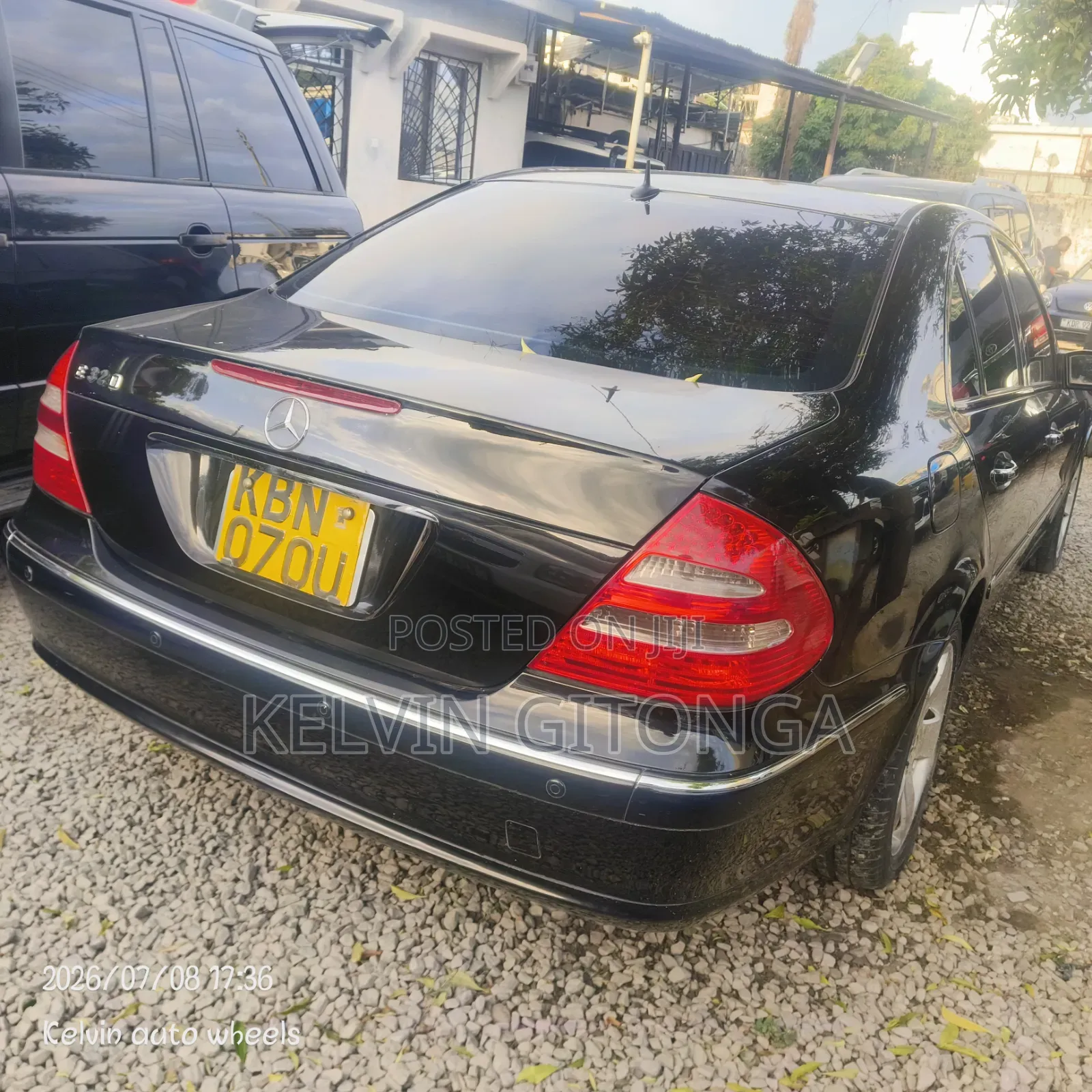 Mercedes-Benz 260E 2008 Black