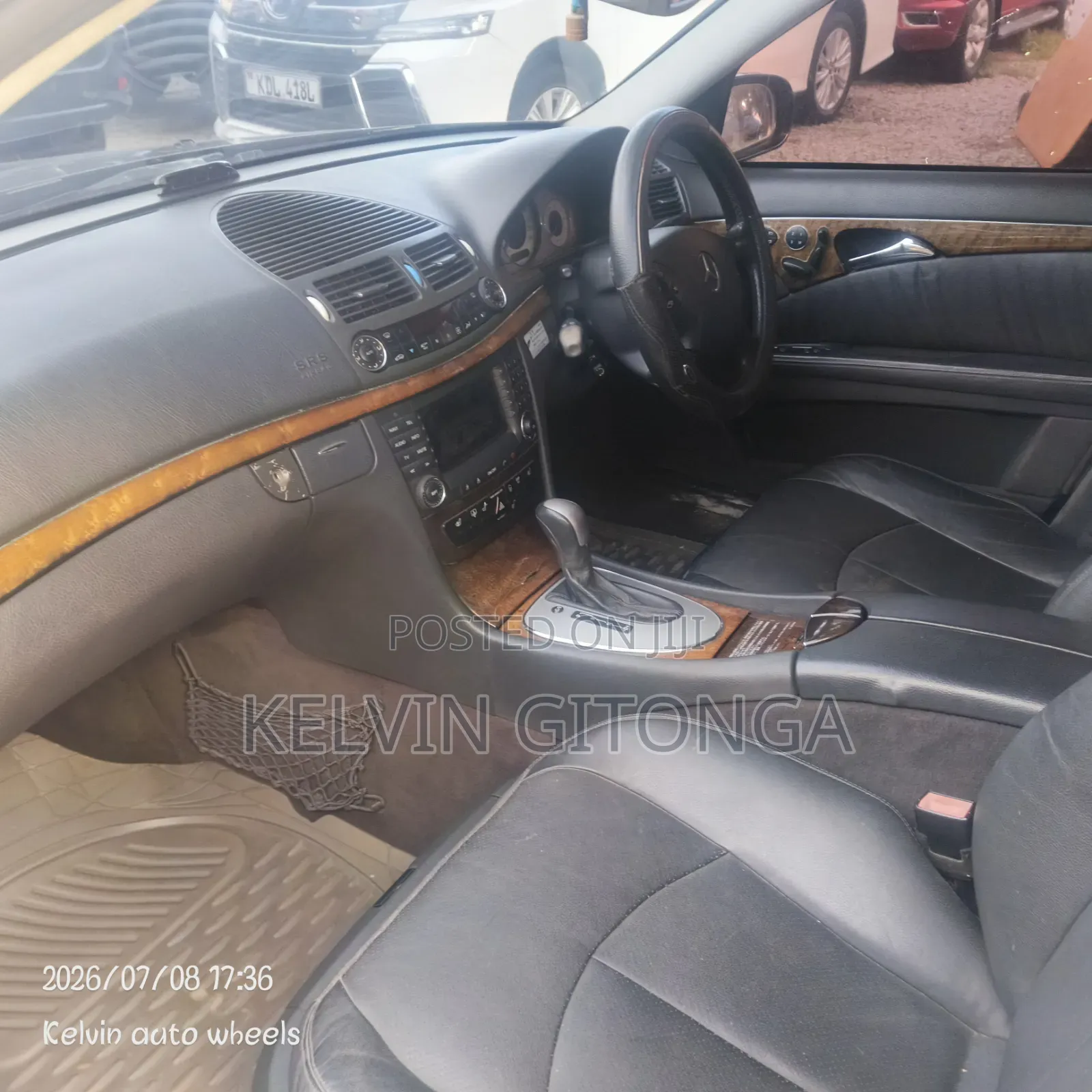 Mercedes-Benz 260E 2008 Black