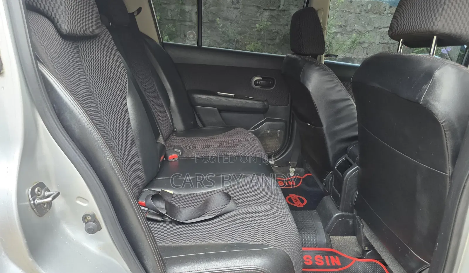 Nissan Tiida 2012 Silver