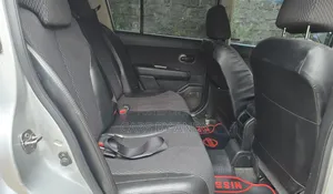 Nissan Tiida 2012 Silver