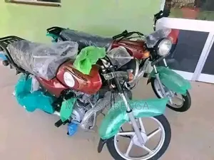 New Bajaj Boxer 100 2026 Red