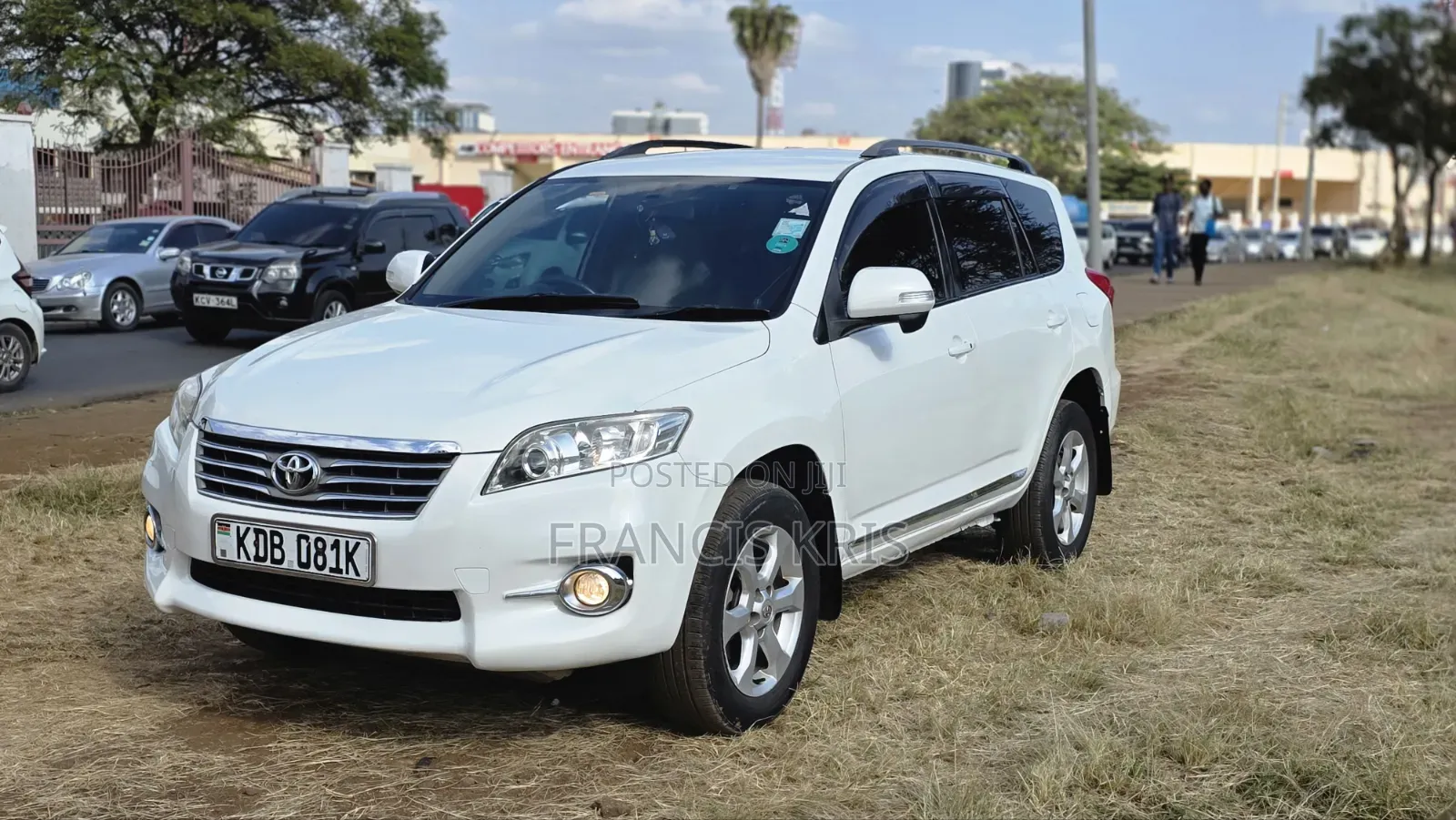Toyota Vanguard 2014 White
