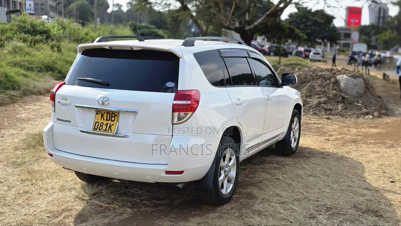 Toyota Vanguard 2014 White