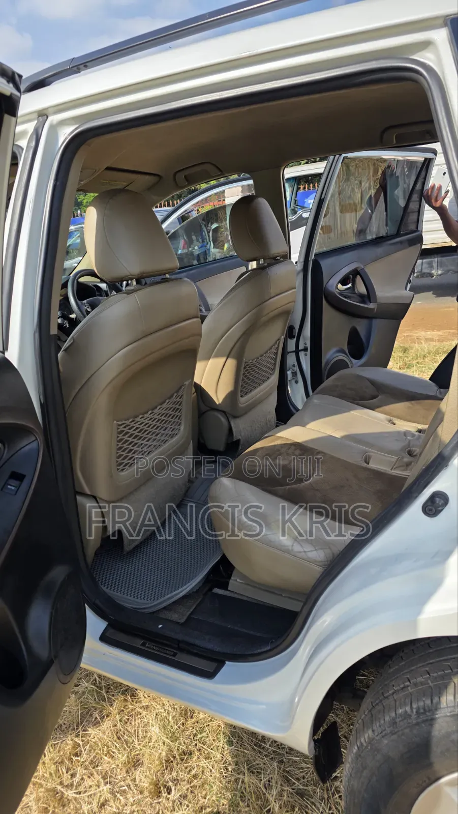 Toyota Vanguard 2014 White