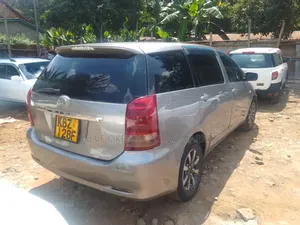 Toyota Wish 2007 Gray