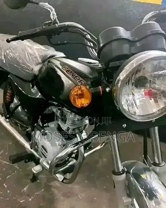 New Bajaj Boxer 100 2026 Red