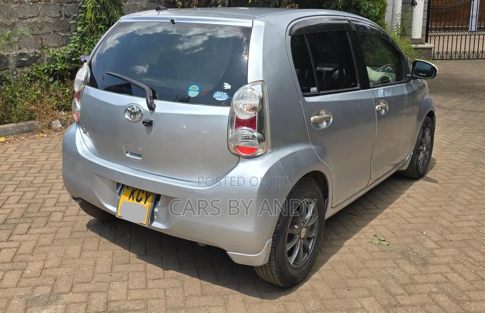 Toyota Passo 2012 Silver