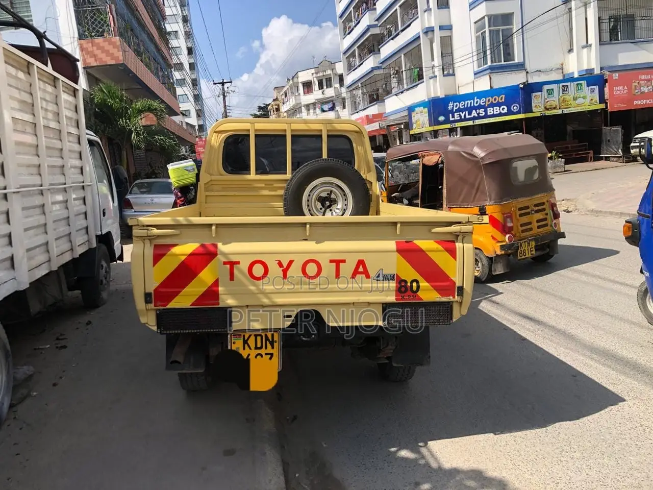 Toyota Land Cruiser 2015 Yellow