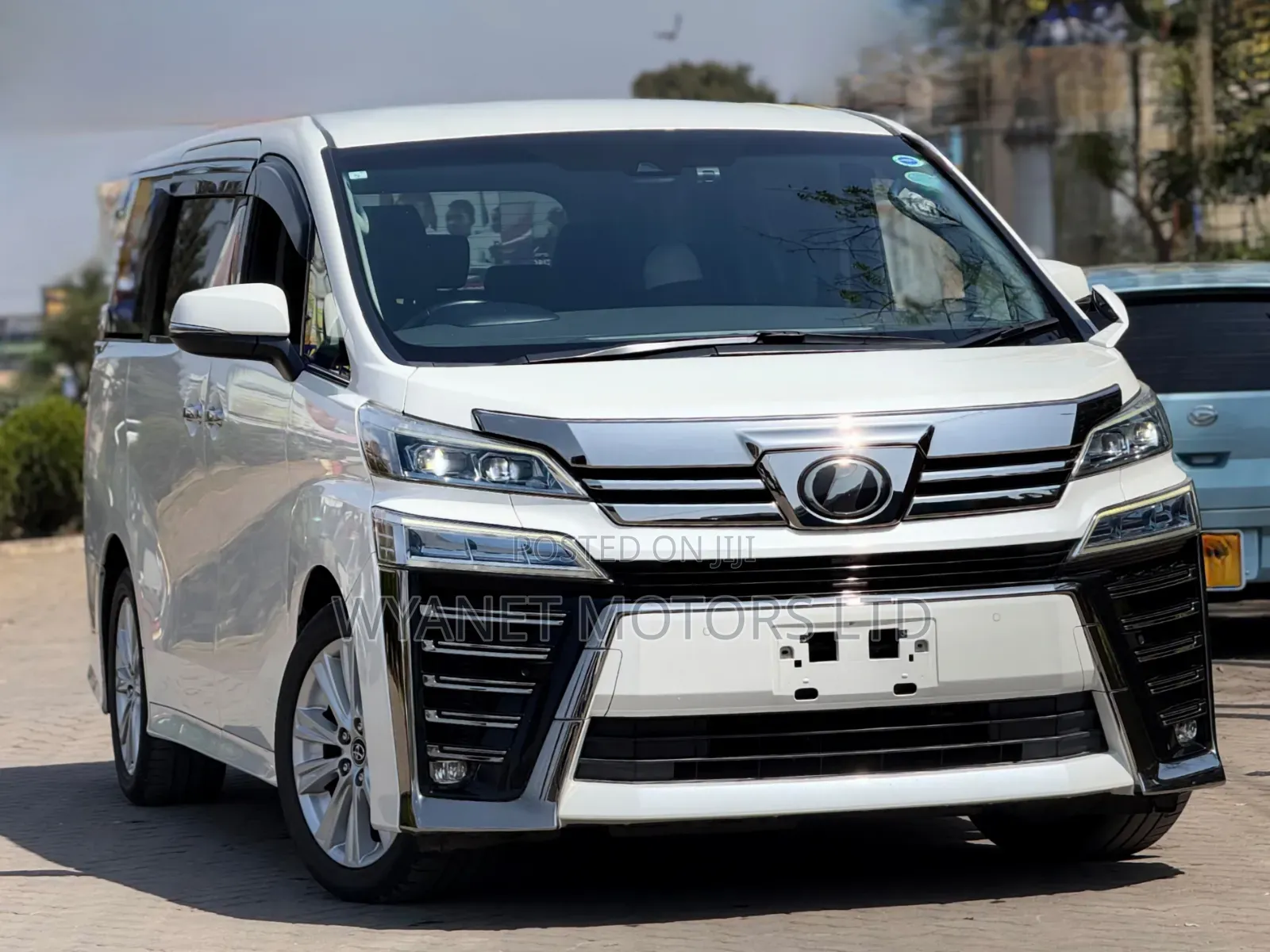 Toyota Vellfire 2019 White