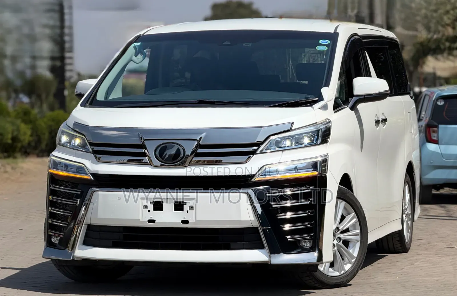 Toyota Vellfire 2019 White