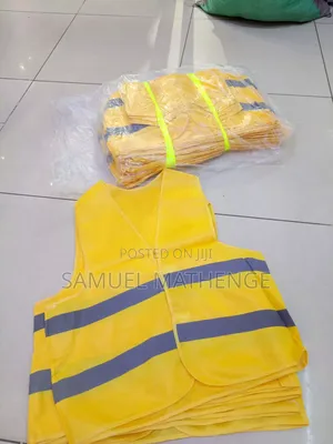 Reflective Safety Vest – Yellow Work Vest With 2 Reflective