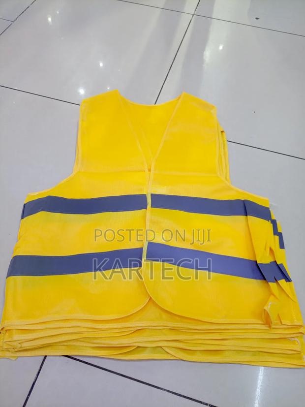 Fluorescent Yellow Reflective Work Vest – High Visibility Ppe - main view