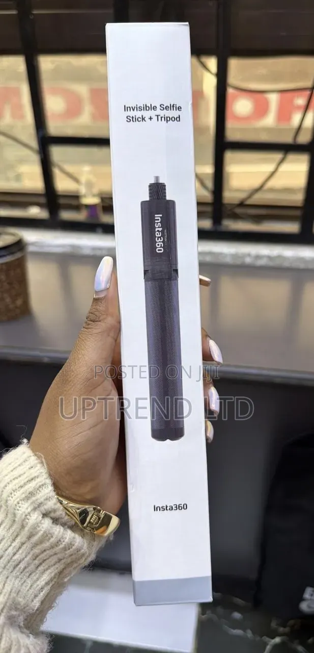 Insta360 Invisible Selfie Stick + Tripod