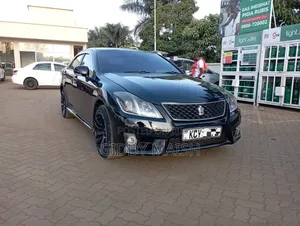 Toyota Crown 2012 Black