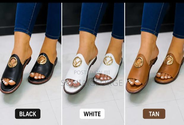 Ladies Leather Flat Shoes - thumbnail 2