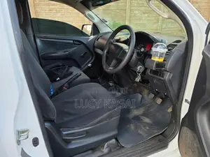 Toyota Probox 1.5 DX 4WD 2016 White