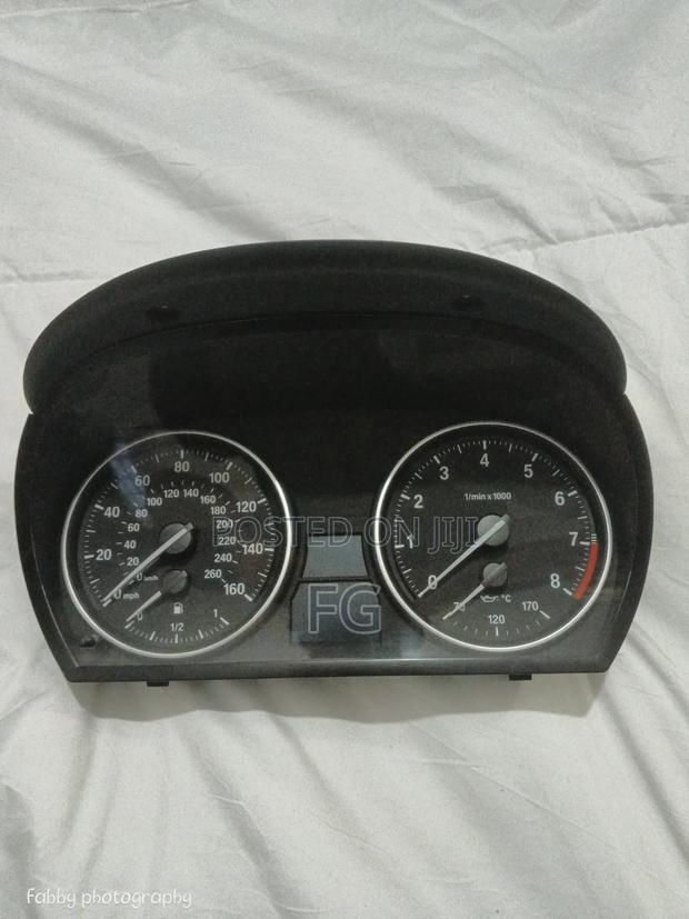 BMW Cluster Speedometer - main view